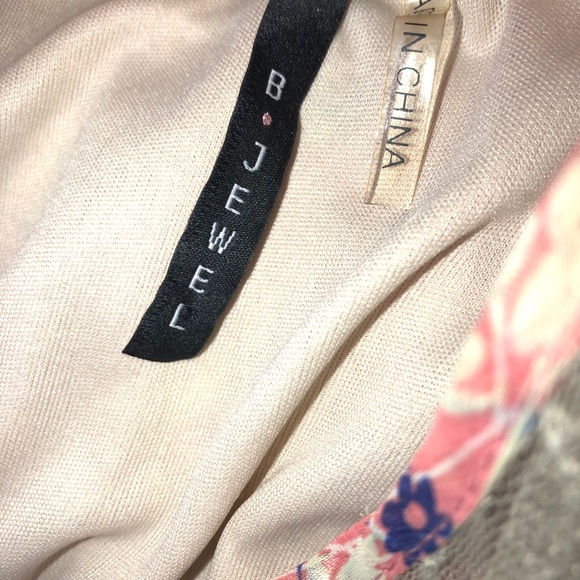 B Jewel floral mini sundress with lace - Picture 3 of 4